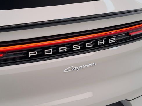 New 2026 Porsche Cayenne Coupe image 13
