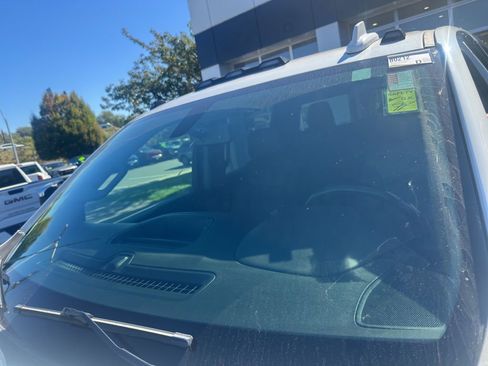 Certified 2023 GMC Sierra 3500 SLT w/ SLT Convenience Package image 27