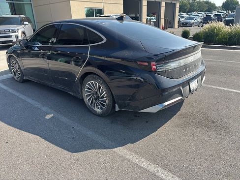 Certified 2024 Hyundai Sonata Limited FWD image 9