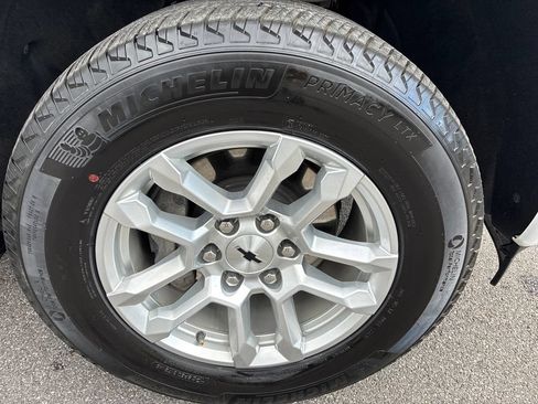 Used 2026 Chevrolet Silverado 1500 RST AWD/4WD image 25