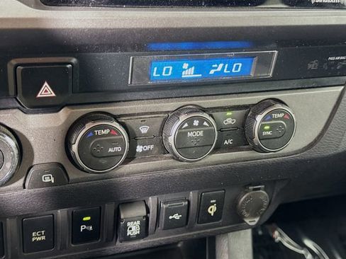 Certified 2021 Toyota Tacoma TRD Off-Road w/ Technology Package image 15