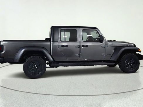 Used 2025 Jeep Gladiator Sport AWD/4WD image 7