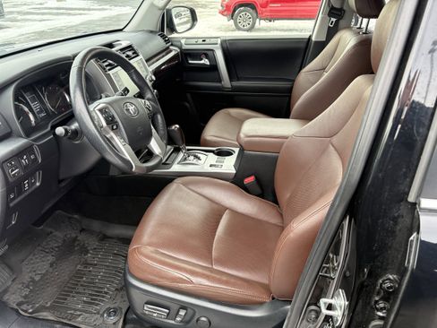 Used 2023 Toyota 4Runner Limited image 3