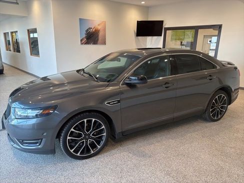 Used 2017 Ford Taurus SHO w/ Driver Assist Package image 3