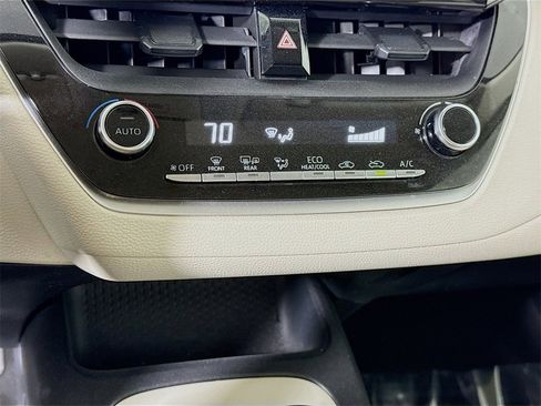 Certified 2020 Toyota Corolla LE image 8