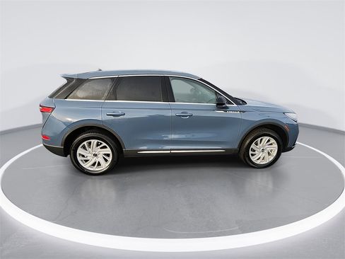 Used 2025 Lincoln Corsair FWD image 9