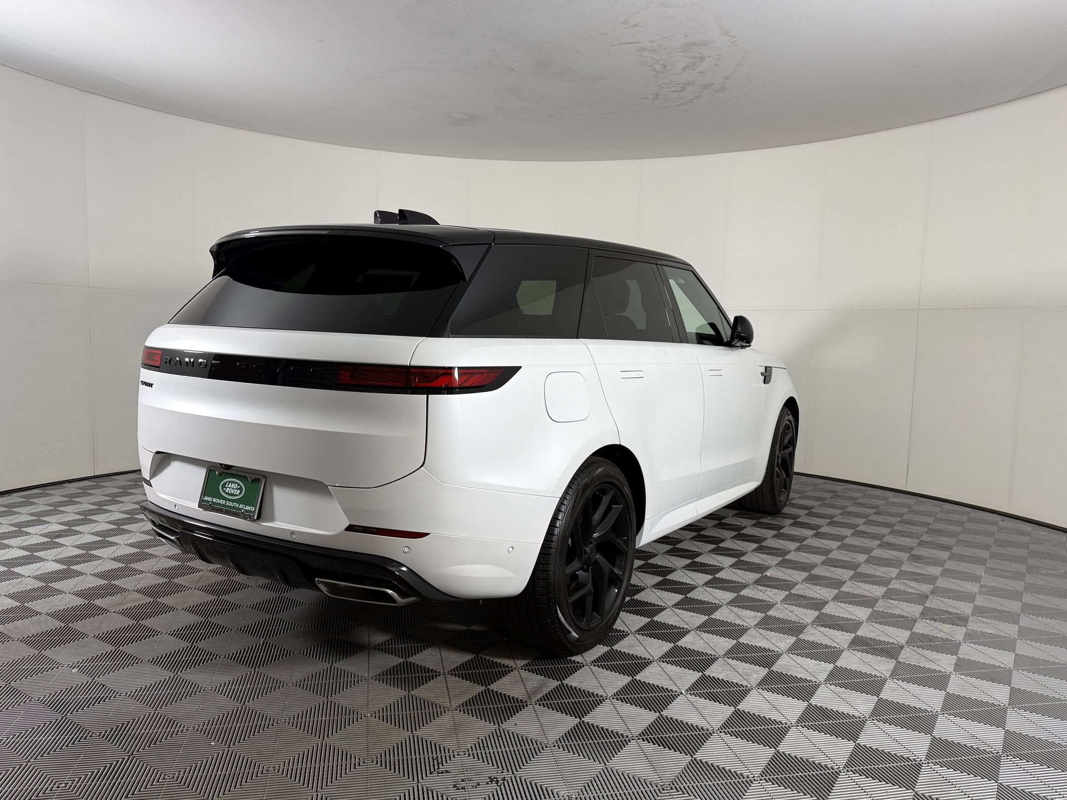 New 2027 Land Rover Range Rover Sport Battersea AWD/4WD image 9