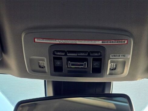 Used 2022 Toyota Camry XLE w/ Navigation Package image 23