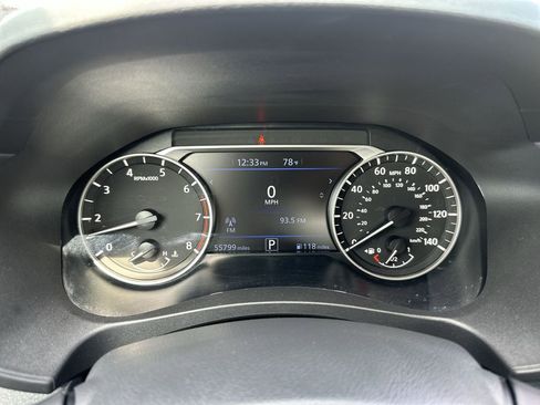Used 2024 Nissan Altima 2.5 SV FWD image 15