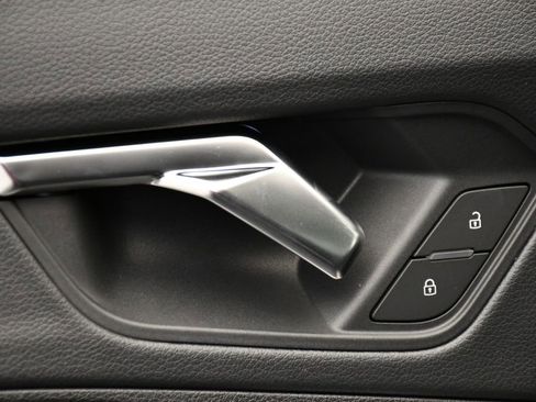 Certified 2025 Audi Q3 2.0T Premium Plus w/ Premium Plus Package image 35