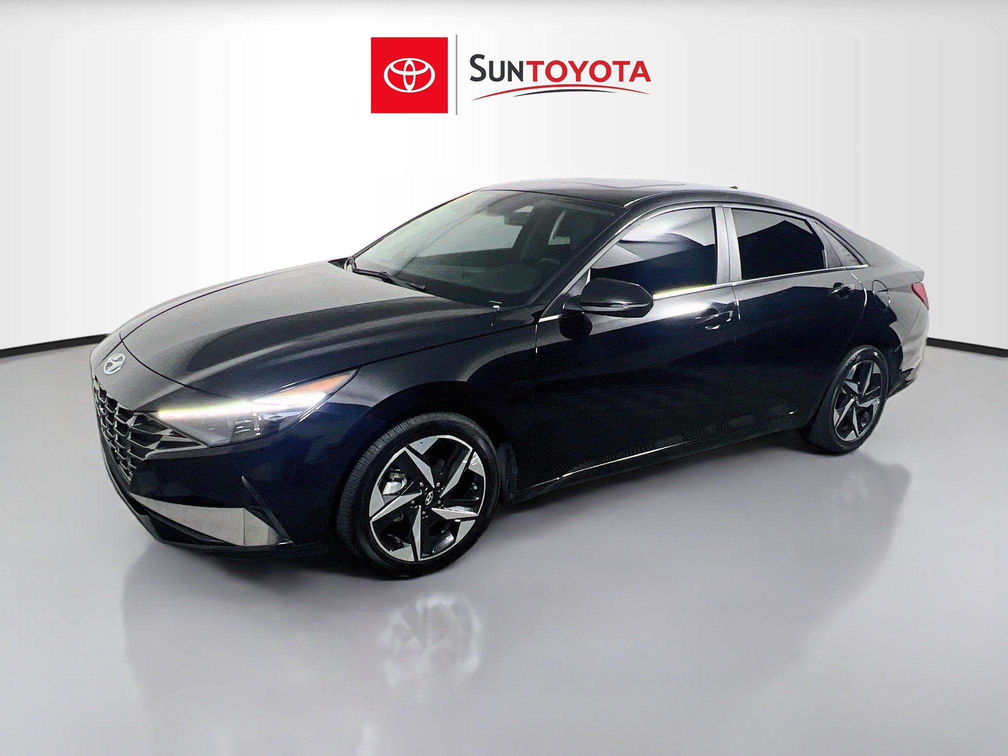 Used 2023 Hyundai Elantra Limited FWD image 9