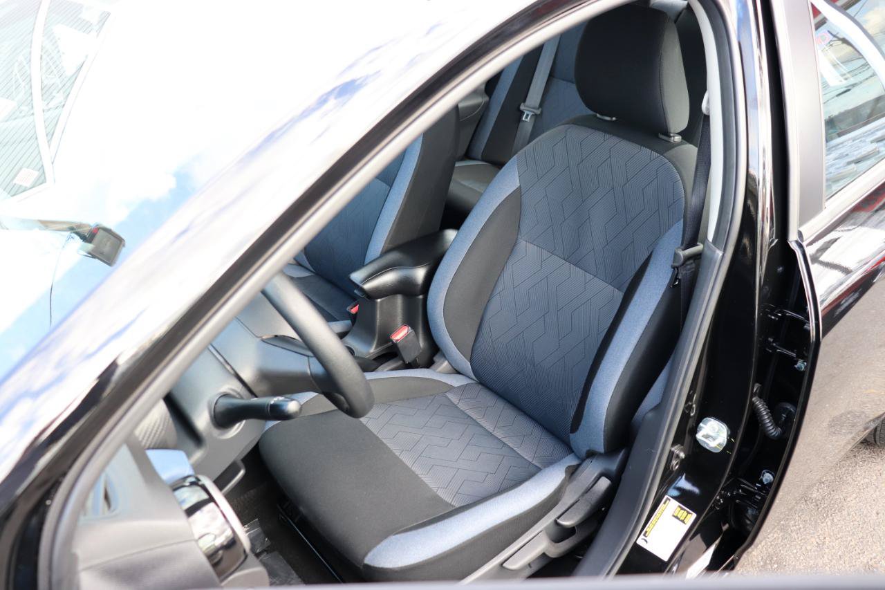 Used 2025 Nissan Versa SV w/ Trunk Package FWD image 11