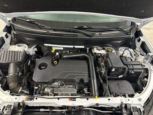 Certified 2024 Chevrolet Equinox LT w/ LPO, Floor Liner Package image 37