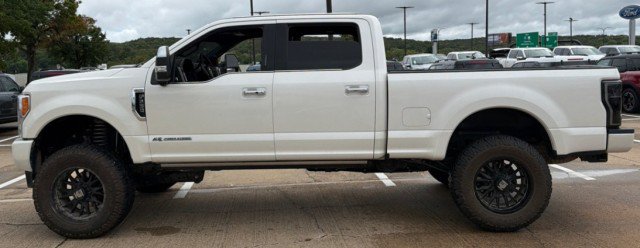 Used 2017 Ford F250 Platinum w/ Platinum Ultimate Package AWD/4WD image 3