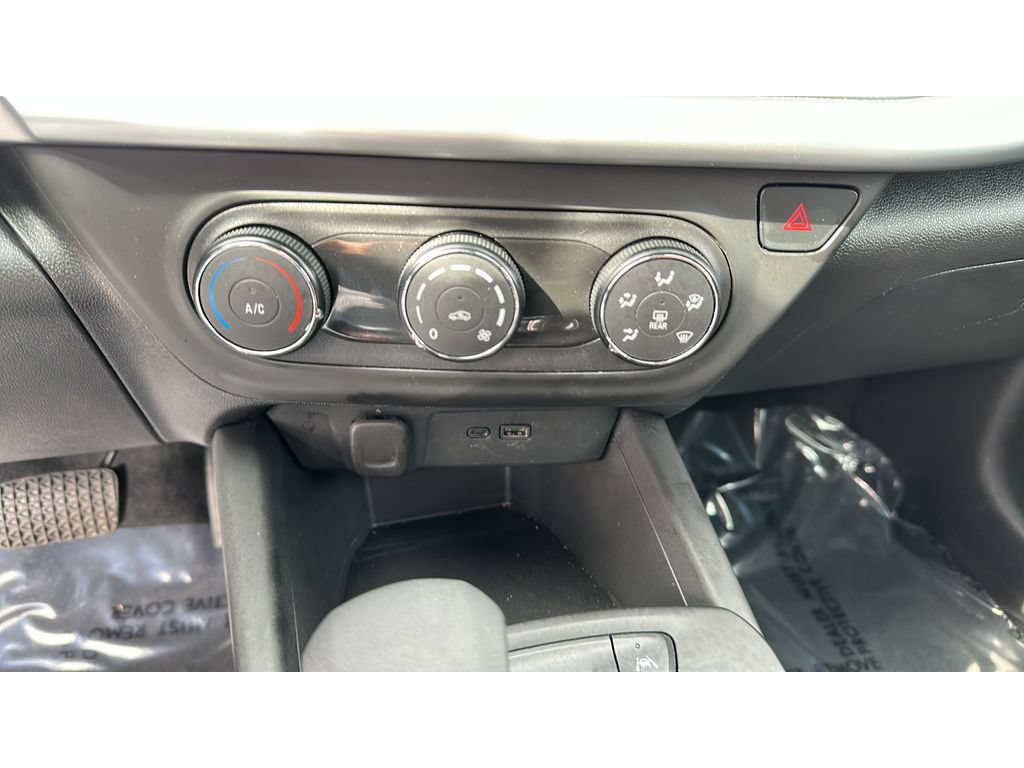 Used 2025 Chevrolet Trax LS FWD image 16