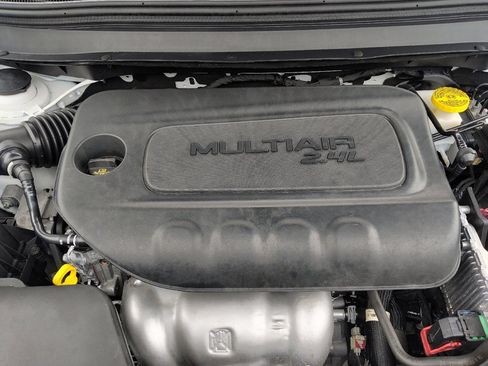 Used 2023 Jeep Cherokee Altitude Lux AWD/4WD image 30