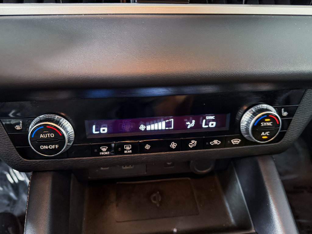 Used 2022 Mitsubishi Outlander SE AWD/4WD image 18