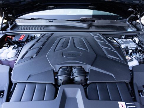 New 2026 Porsche Cayenne Turbo image 37