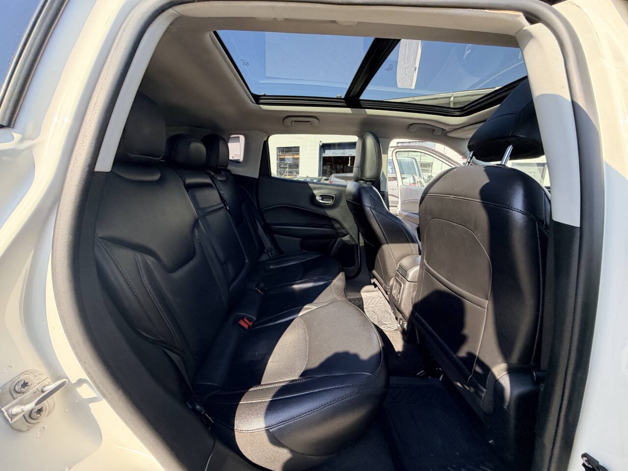 Used 2018 Jeep Compass Sport FWD image 13