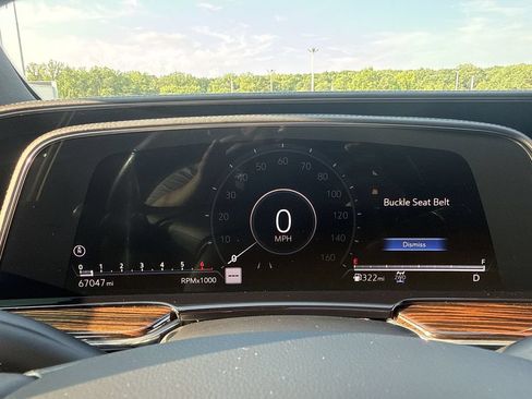 Used 2021 Cadillac Escalade Premium Luxury AWD/4WD image 10