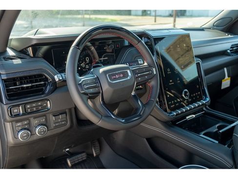 New 2026 GMC Yukon AT4 Ultimate w/ LPO, Floor Liner Package AWD/4WD image 11