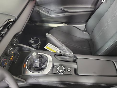 New 2026 MAZDA MX-5 Miata Club w/ Interior Package RWD image 24