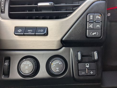 Used 2019 GMC Yukon Denali image 19