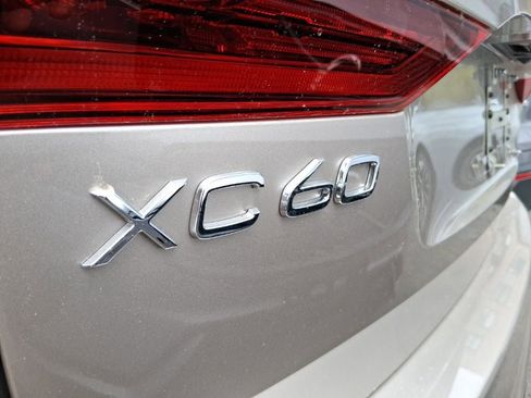 New 2026 Volvo XC60 B5 Plus w/ Climate Package AWD/4WD image 6