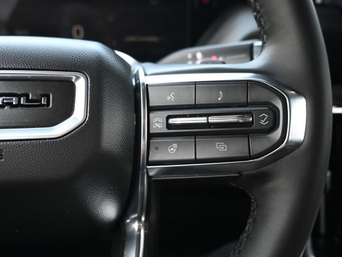 Used 2025 GMC Yukon Denali image 33