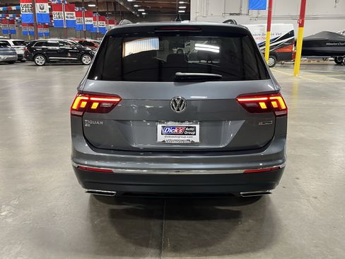 Used 2021 Volkswagen Tiguan SE AWD/4WD image 4
