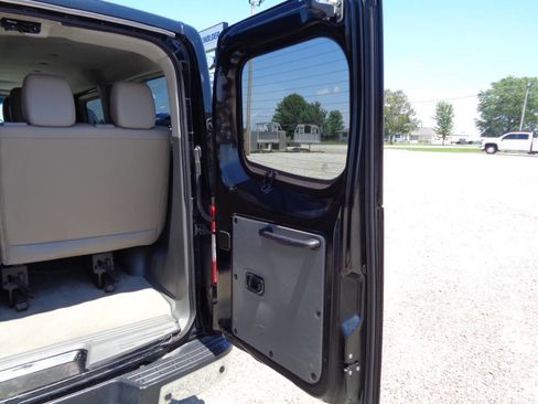 Used 2019 Nissan NV 3500 SL image 56