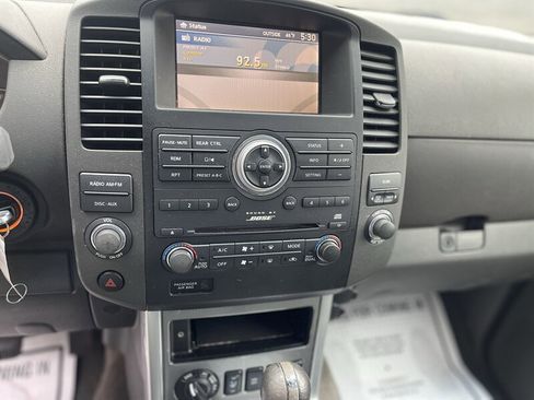 Used 2011 Nissan Pathfinder Silver image 18