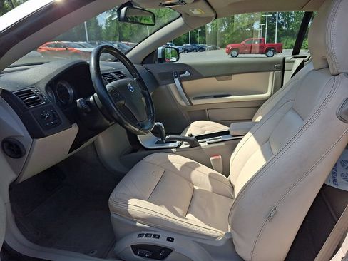 Used 2011 Volvo C70 T5 FWD image 13
