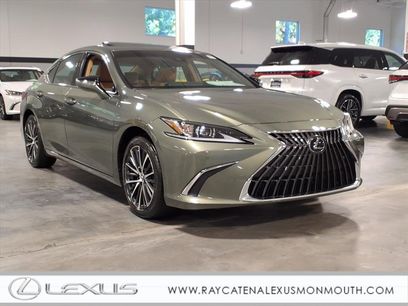 New 2025 Lexus ES 300h w/ Premium Package