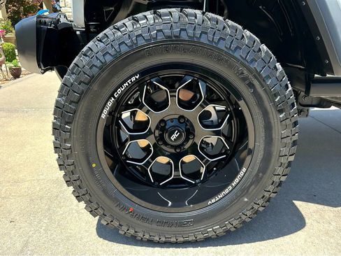 Used 2022 Jeep Wrangler Unlimited Rubicon 4xe image 26