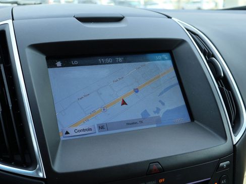 Used 2017 Ford Edge Titanium w/ Equipment Group 301A image 26