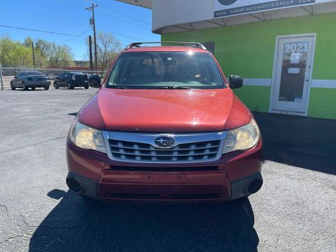Used 2012 Subaru Forester 2.5X w/ Alloy Wheel Pkg AWD/4WD image 3