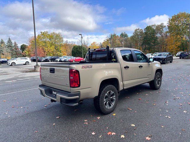 Used 2022 Chevrolet Colorado Z71 AWD/4WD image 3