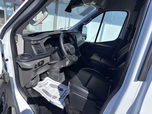 Used 2025 Ford Transit 250 Medium Roof RWD image 11