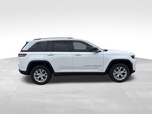 Used 2022 Jeep Grand Cherokee Limited AWD/4WD image 12