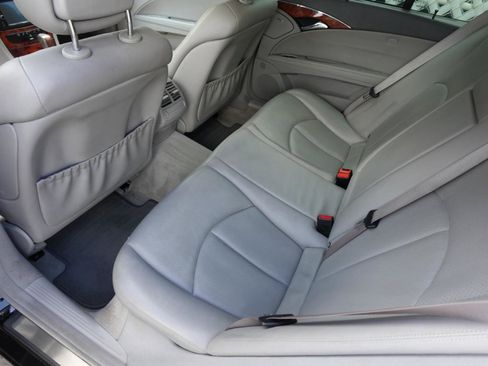 Used 2005 Mercedes-Benz E 320 Sedan image 13