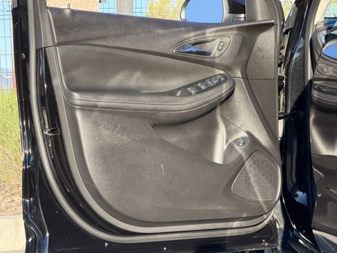 Used 2025 Buick Encore GX Sport Touring w/ Comfort Package image 17