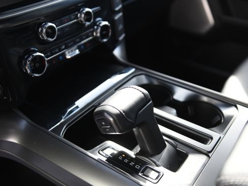 New 2025 Ford F150 Lariat w/ Equipment Group 502A High image 30