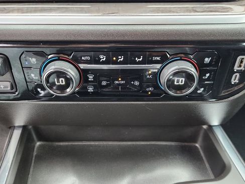 Used 2025 Chevrolet Silverado 1500 LTZ RWD image 18