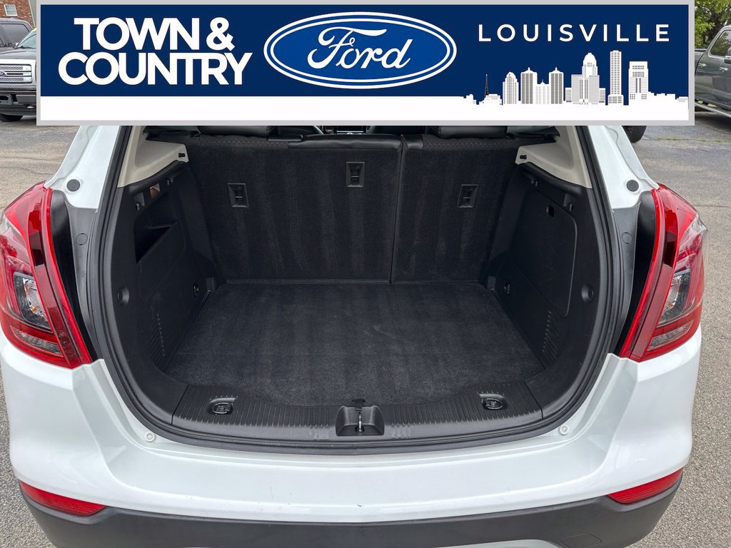 Used 2021 Buick Encore Preferred AWD/4WD image 13
