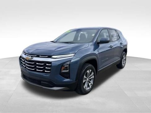 Used 2025 Chevrolet Equinox LT image 1