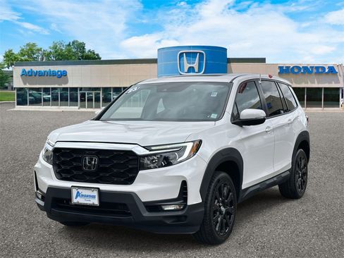 Certified 2023 Honda Passport EX-L image 2