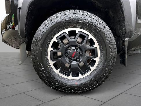 Used 2024 Toyota Tacoma TRD Off-Road w/ TRD Off Road Premium Package image 10