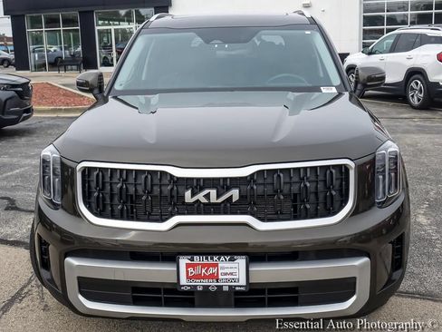 Used 2024 Kia Telluride EX AWD/4WD image 6