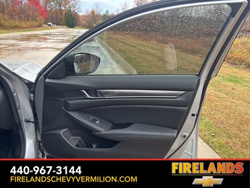 Used 2022 Honda Accord Sport image 28